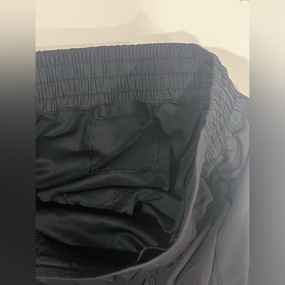 Lululemon Hotty Hot High Rise Short 4” - Picture 4 of 13